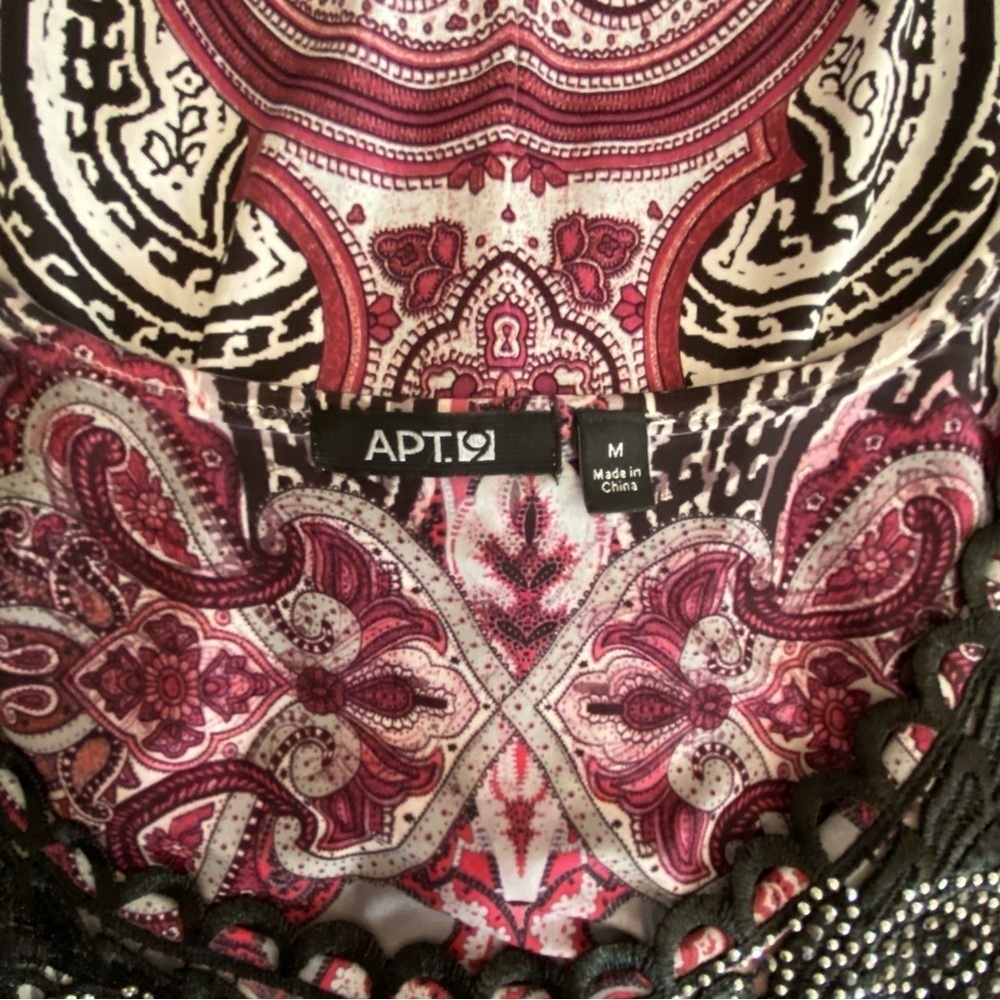 APT. 9 Dress Size M  Sleeveless Embroidered with Rhinestones On Front - Picture 6 of 7